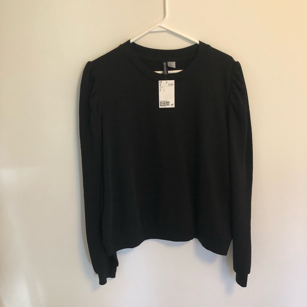 Black crop sweater